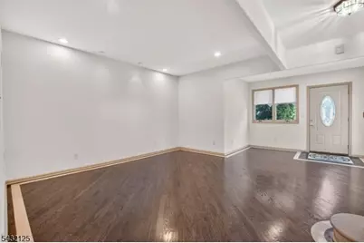 302 Walnut Ave, Cranford Township, NJ 07016 - Photo 5