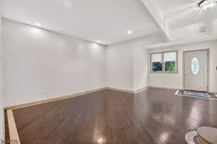 302 Walnut Ave, Cranford Township, NJ 07016 - Photo 5