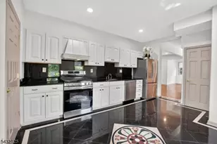 302 Walnut Ave, Cranford Township, NJ 07016 - Photo 7