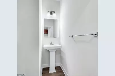 27 Peckwell St, Mount Olive, NJ 07828 - Photo 3