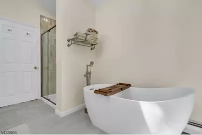 88 Woodlawn Ave, Bridgewater, NJ 08807 - Photo 25