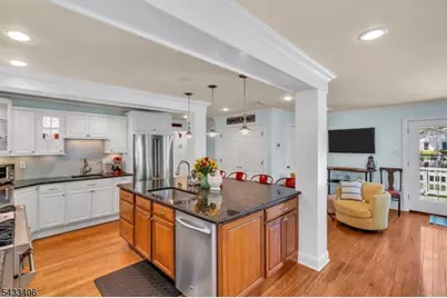 88 Woodlawn Ave, Bridgewater, NJ 08807 - Photo 7