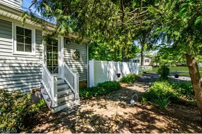 88 Woodlawn Ave, Bridgewater, NJ 08807 - Photo 31