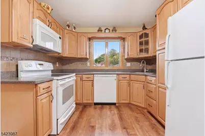 115 Coeyman Ave, Nutley, NJ 07110 - Photo 21