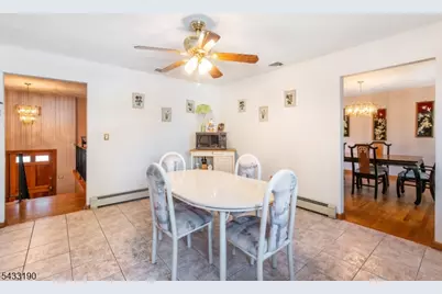 8 Carlos Dr, Fairfield, NJ 07004 - Photo 7