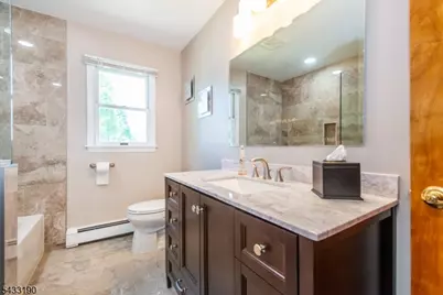 8 Carlos Dr, Fairfield, NJ 07004 - Photo 21