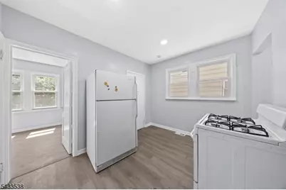 134 Dewey St, Newark, NJ 07112 - Photo 11