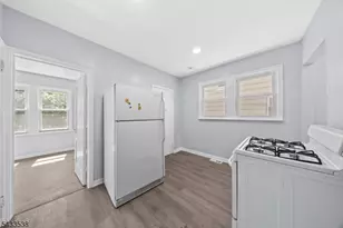 134 Dewey St, Newark, NJ 07112 - Photo 11