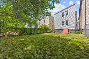 134 Dewey St, Newark, NJ 07112 - Photo 41