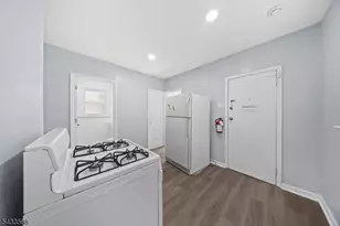 134 Dewey St, Newark, NJ 07112 - Photo 9