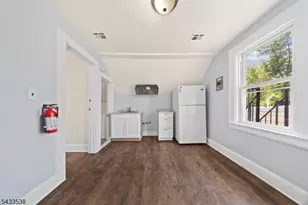 134 Dewey St, Newark, NJ 07112 - Photo 35