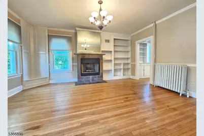 24 Pennsylvania Ave, Flemington, NJ 08822 - Photo 5