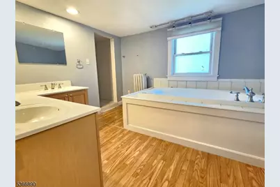 24 Pennsylvania Ave, Flemington, NJ 08822 - Photo 15