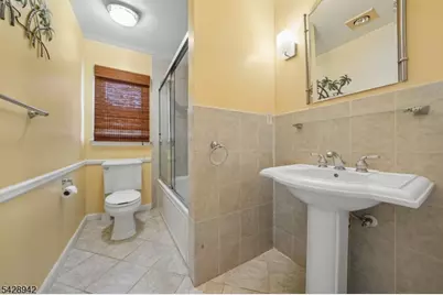 50 Newbrook Ln, Springfield, NJ 07081 - Photo 15