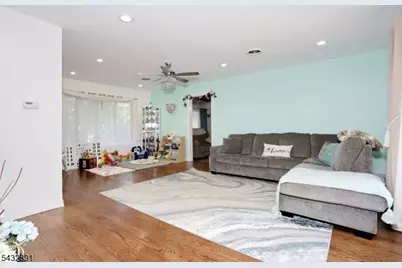 54 Stalter, Wayne, NJ 07470 - Photo 7