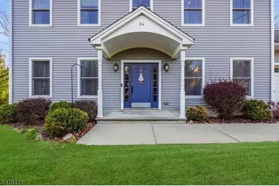 34 Tobyhanna Trl, Hopatcong, NJ 07843 - Photo 3