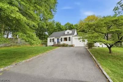 35 Deerfield Dr, West Orange Township, NJ 07052 - Photo 3