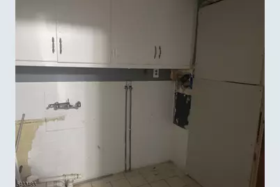 106 Smith Street, Newark, NJ 07106 - Photo 37