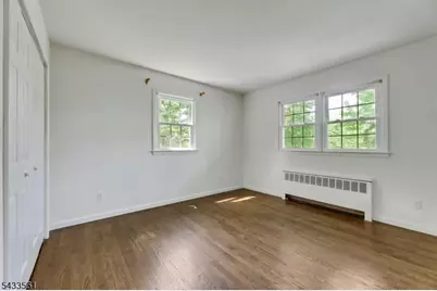 297 Pines Lake Dr E, Wayne, NJ 07470 - Photo 15
