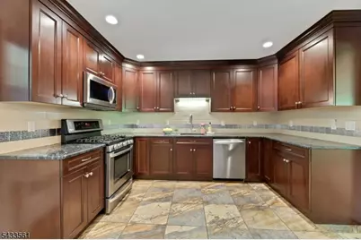 297 Pines Lake Dr E, Wayne Twp., NJ 07470 - Photo 3