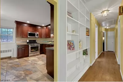 297 Pines Lake Dr E, Wayne, NJ 07470 - Photo 9