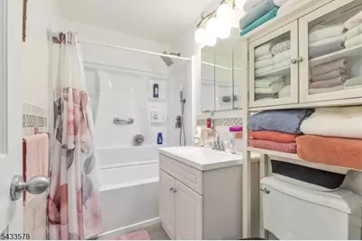 1 Edgar Ave, Green Brook Township, NJ 08812 - Photo 21