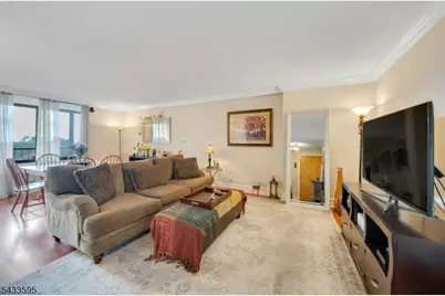 300 Winston Dr-C0 #214, Cliffside Park, NJ 07010 - Photo 5
