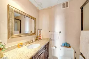 300 Winston Dr-C0, Cliffside Park, NJ 07010 - Photo 19