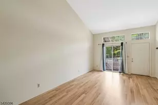 44 Spruce Ct, Bedminster Township, NJ 07921 - Photo 7