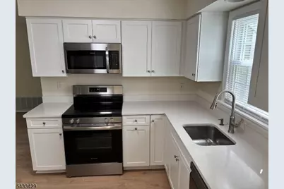 87 Junco Ct, Readington, NJ 08887 - Photo 1