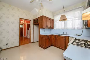 1120 Madison Hill Rd, Clark Township, NJ 07066 - Photo 13