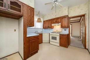 1120 Madison Hill Rd, Clark Township, NJ 07066 - Photo 11