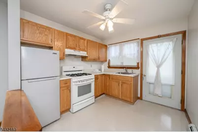 1120 Madison Hill Rd, Clark Township, NJ 07066 - Photo 21
