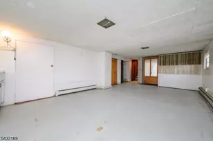 1120 Madison Hill Rd, Clark Township, NJ 07066 - Photo 37