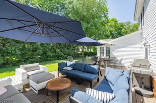 18 Pine Ridge Dr, Summit, NJ 07901 - Photo 39