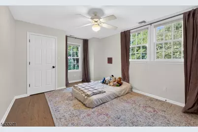 18 Pine Ridge Dr, Summit, NJ 07901 - Photo 31