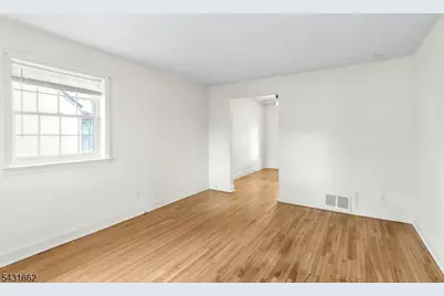 108 Gallows Hill Rd, Cranford Township, NJ 07016 - Photo 5