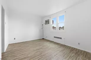 136 W 56th St, Bayonne, NJ 07002 - Photo 17