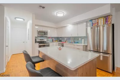 41-51 Wilson Ave #4i, Newark, NJ 07105 - Photo 3
