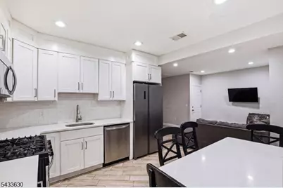 194 Hillside Ave, Newark, NJ 07108 - Photo 21