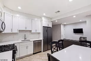 194 Hillside Ave, Newark, NJ 07108 - Photo 21