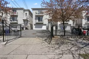 19 Halleck St, Newark, NJ 07104 - Photo 1
