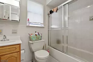 19 Halleck St, Newark, NJ 07104 - Photo 23