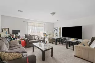 19 Halleck St, Newark, NJ 07104 - Photo 25