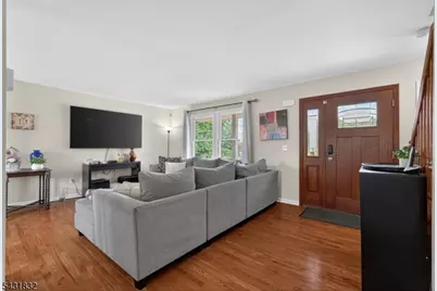 99 Clyde Ave, Woodbridge Township, NJ 08861 - Photo 9