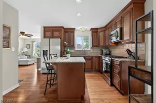 99 Clyde Ave, Woodbridge Township, NJ 08861 - Photo 5