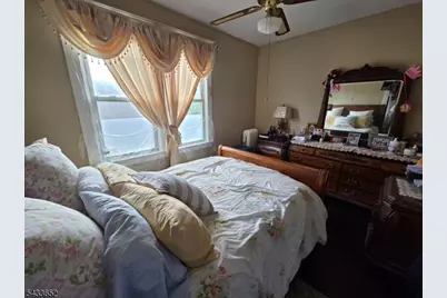 327 7th St, Carlstadt, NJ 07072 - Photo 15