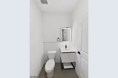 268 Hunterdon St #2, Newark, NJ 07103 - Photo 37