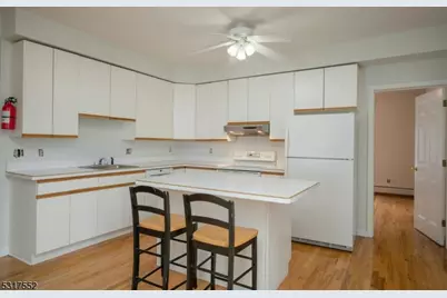 46 Franklin Pl, Summit, NJ 07901 - Photo 7