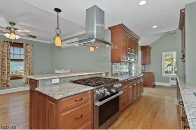 141 Henry St, Hasbrouck Heights, NJ 07604 - Photo 13